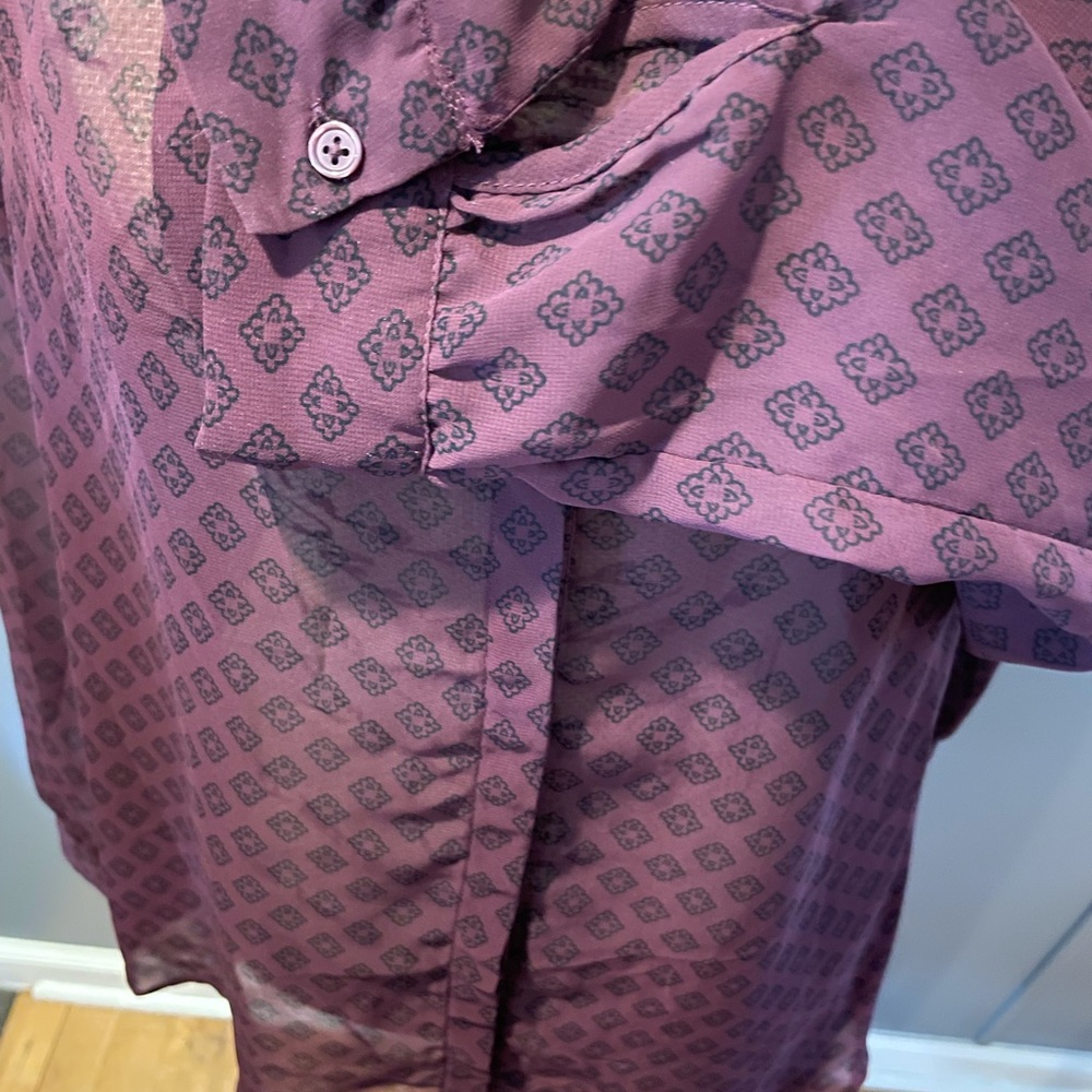 Merlot/Burgundy Diamond Pattern Button Down Blouse - Picture 12 of 12